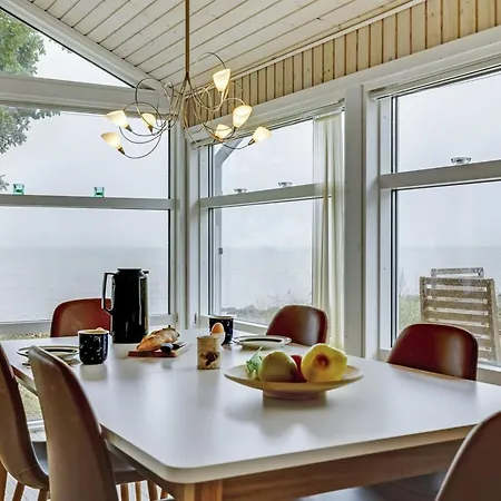 Holiday home Selja - 15m From The Sea By Interhome