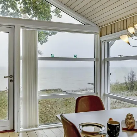 Holiday home Selja - 15m From The Sea By Interhome *