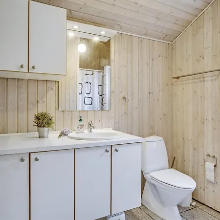 Selja - 15m From The Sea By Interhome Feriehus *